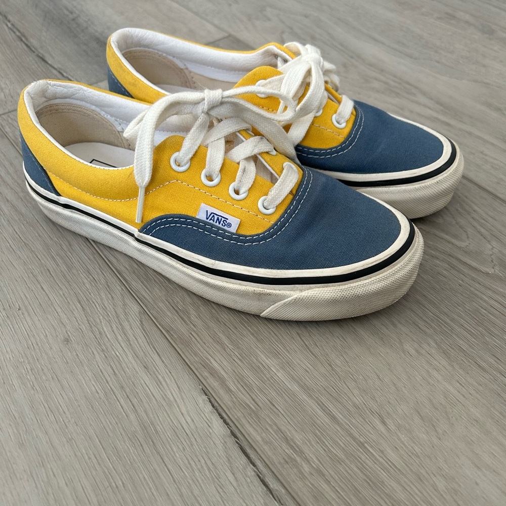 Vans Sneakers in Blue and Yellow